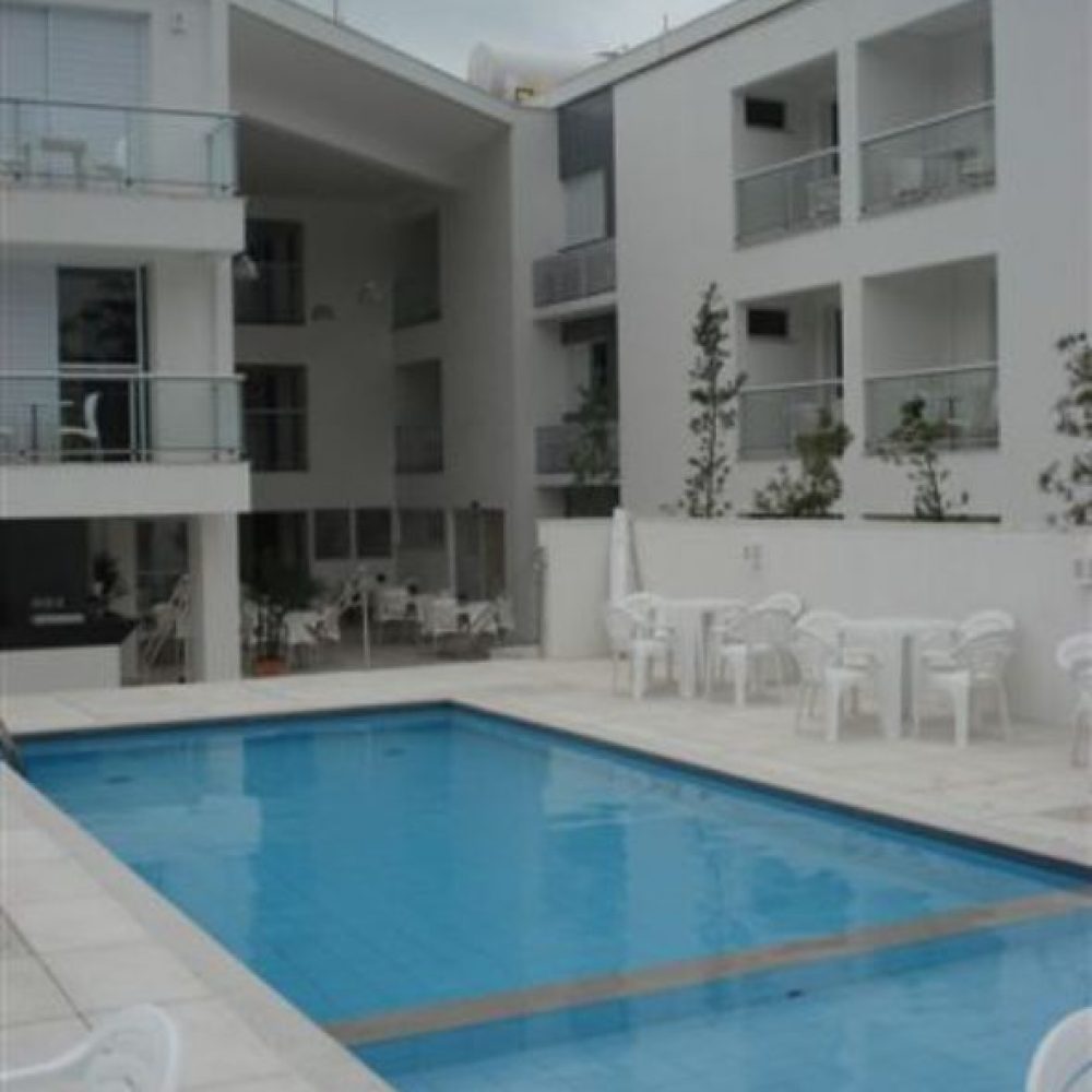 piscina-apartamento-hotel-AFFEMG